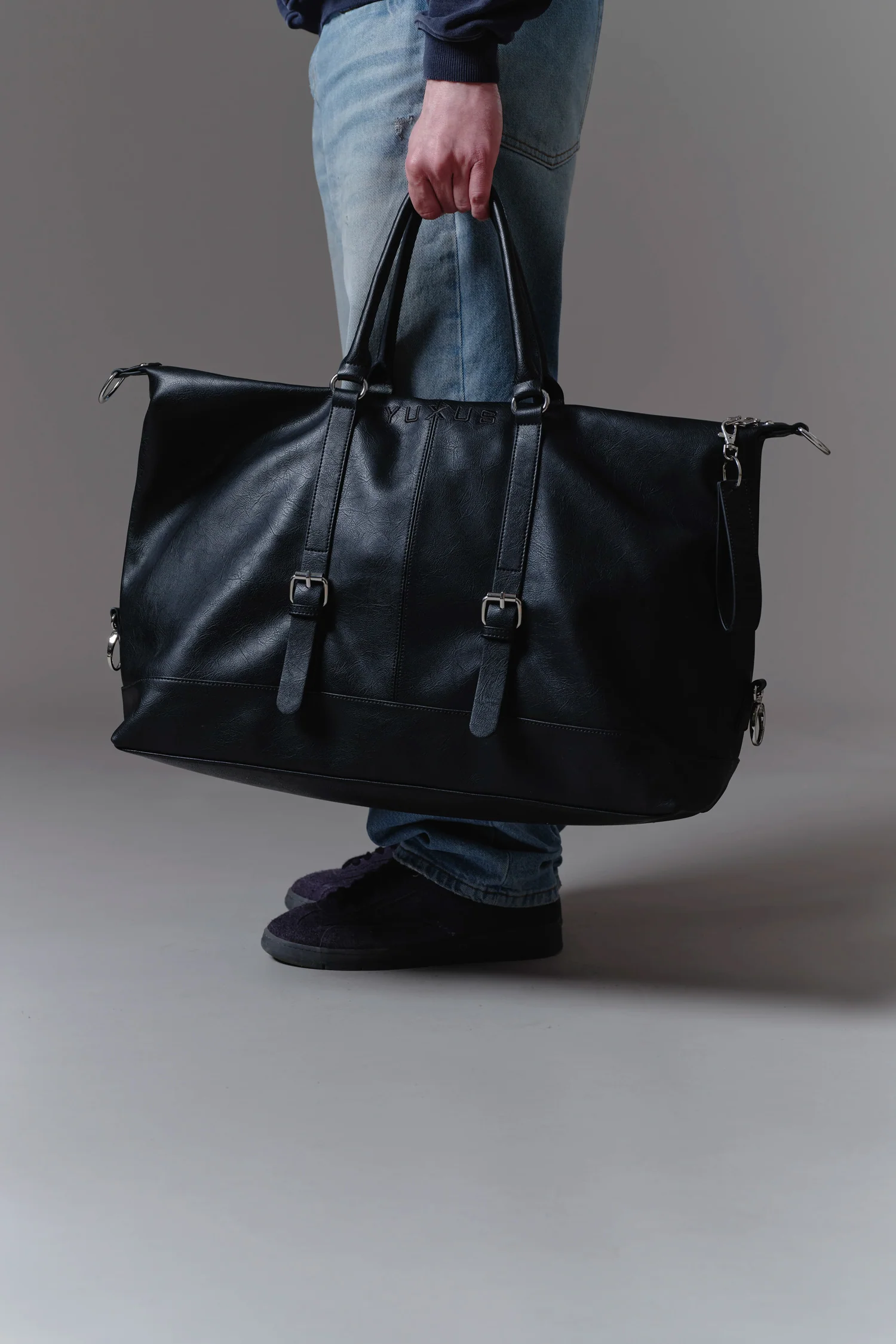 BLACK "VOYAGER" LEATHER BAG - Image 4
