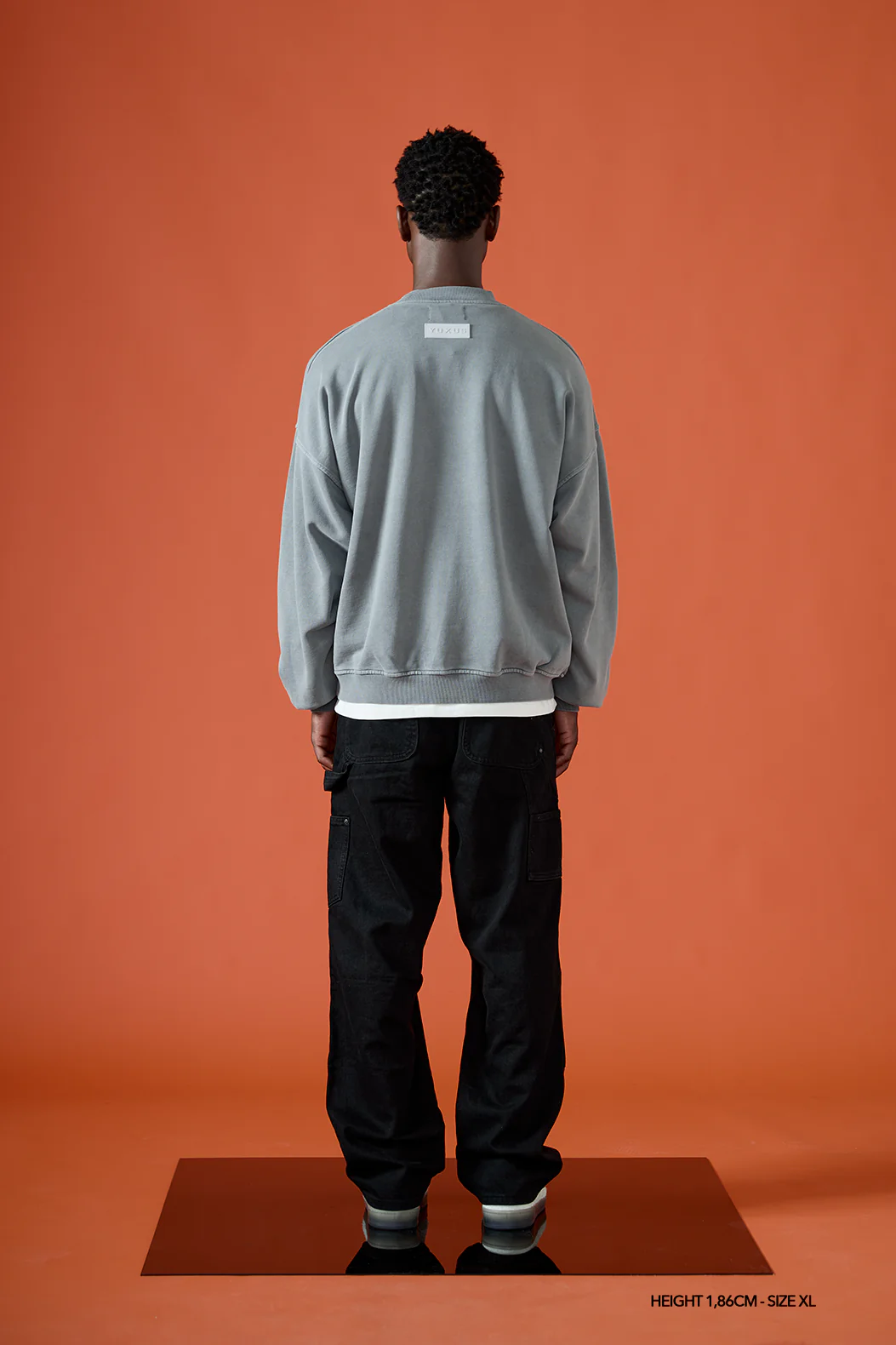 DIM "GRAYSCALE" CREWNECK - Image 6