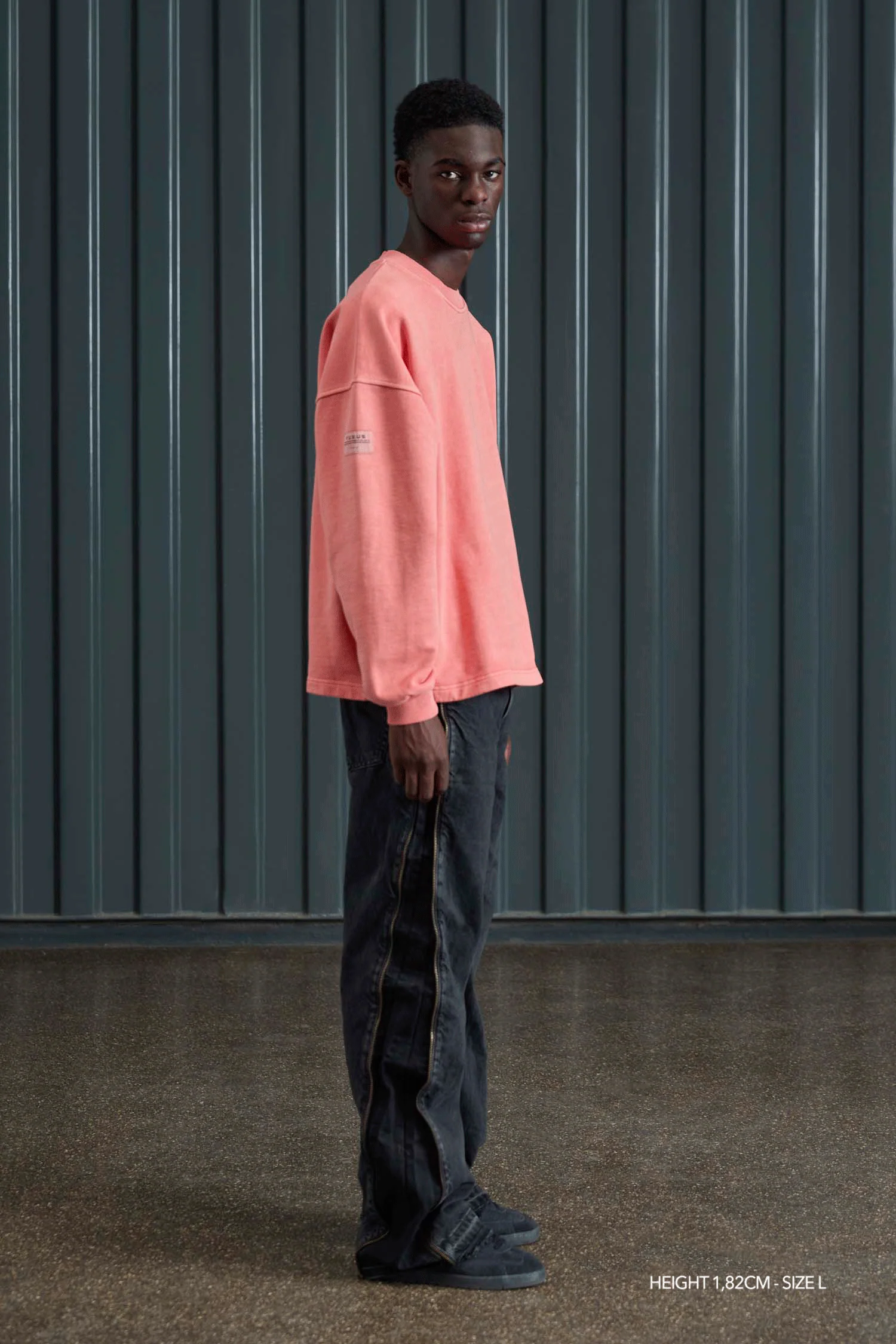 SALMON "VANGUARD" CREWNECK - Image 4