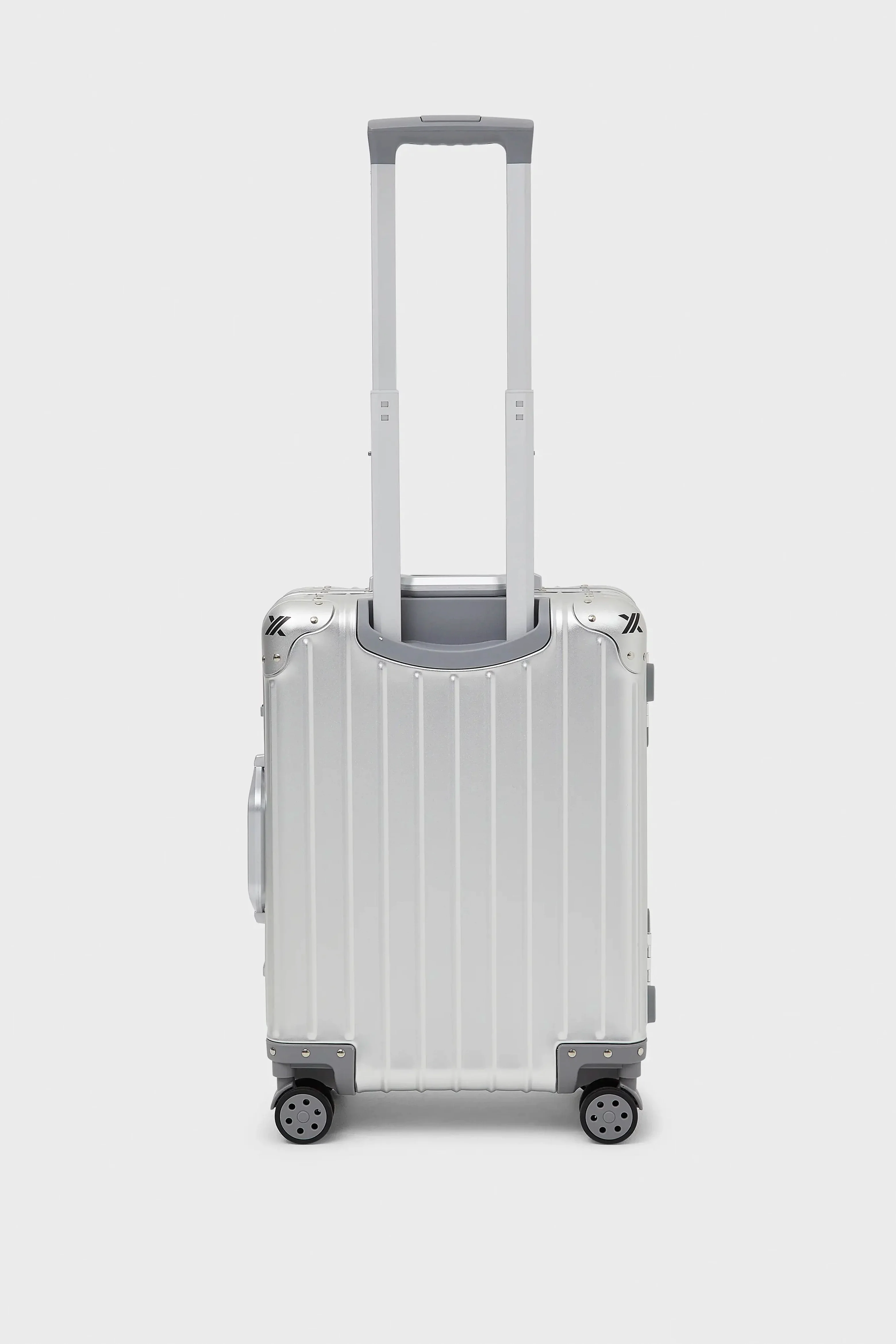SILVER "VOYAGER" SUITCASE - Image 6