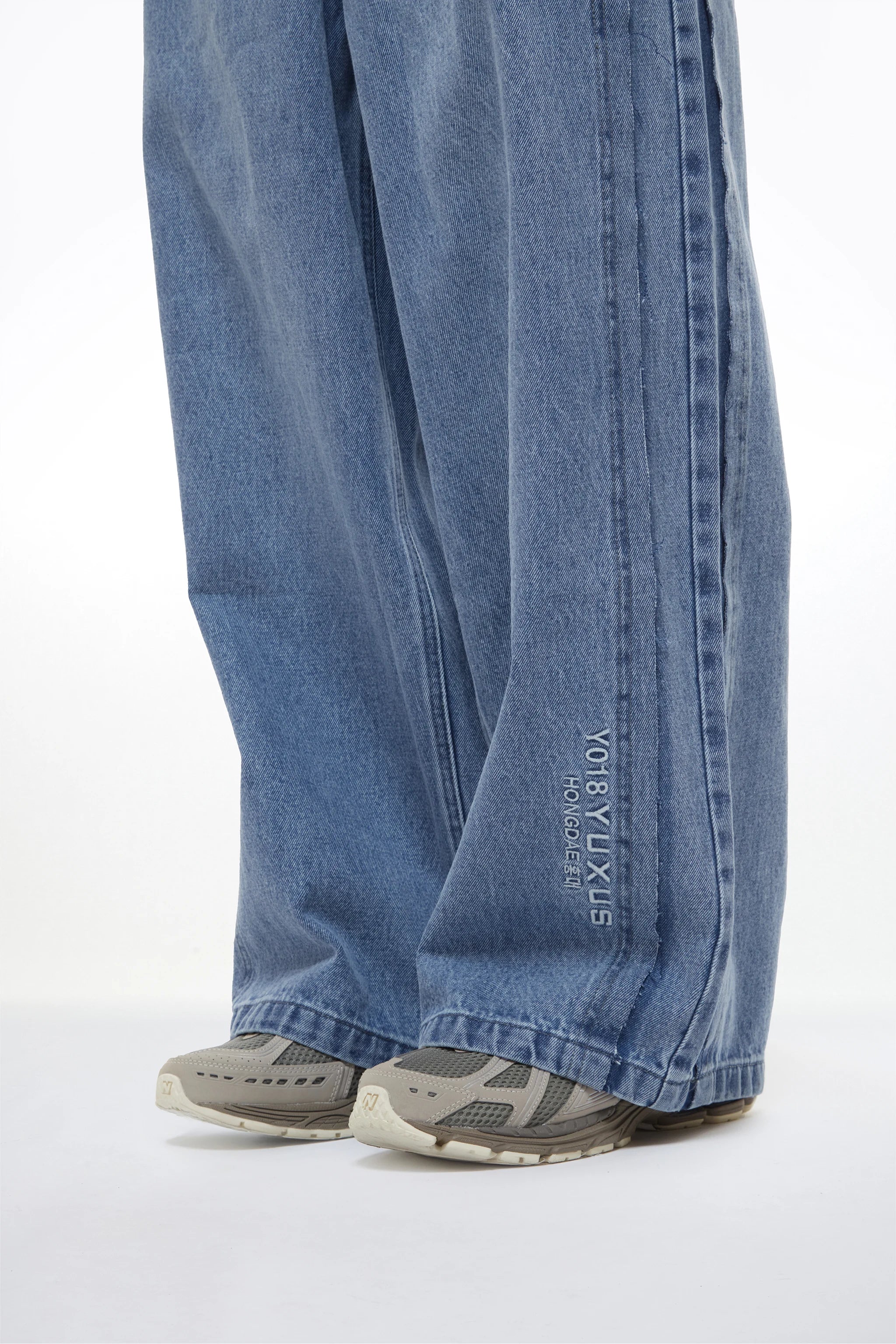 WASHED "HONGDAE" JEANS - Image 7