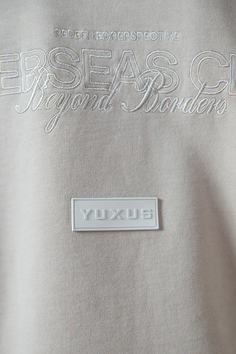 WOLF "GRAYSCALE" CREWNECK - Image 10